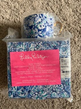 Lilly Pulitzer Cappuccino Mug in 60 animals